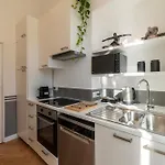 Apartamento Castro Pretorio 24 - Fromhometorome *