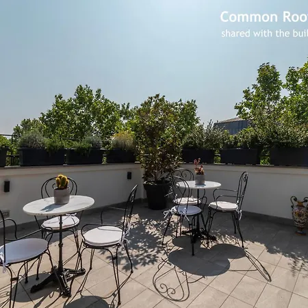 Apartamento Castro Pretorio 24 - Fromhometorome