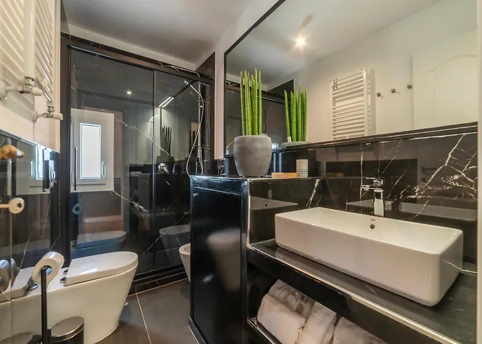 Castro Pretorio 24 - Fromhometorome Appartement